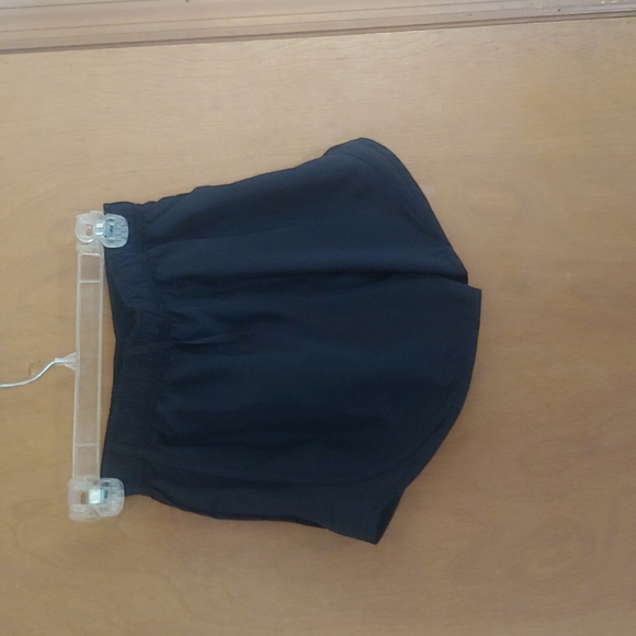 Nike shorts - Picture 2 of 3